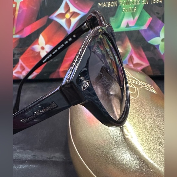 Vivienne Westwood Cat-eye Metal Edged Sunglasses EUC​ Vintage​ - Picture 5 of 9